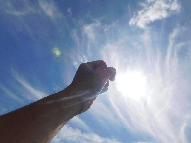 人気のポイ活！楽しみながらお小遣いを増やすには？