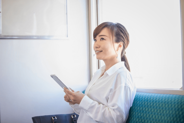 自分の仕事に合わせられる副業?バレずにすぐに収益化!