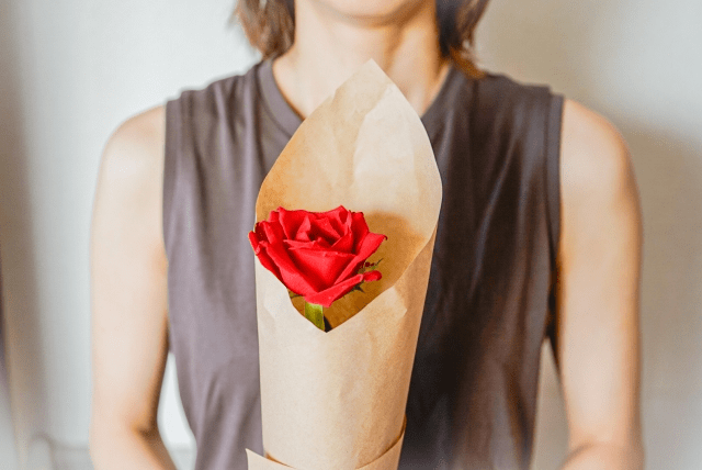 妻への感動のプレゼント！笑顔を見るためにポイントを！